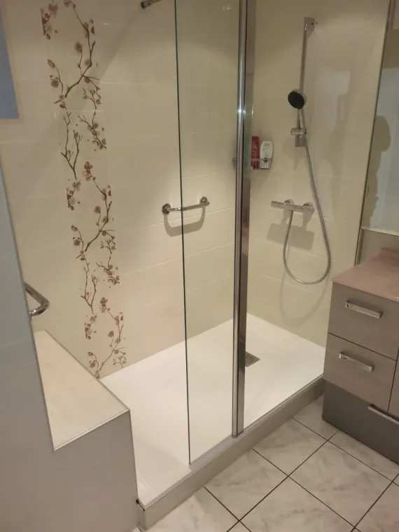 Réalisation d'une douche à Montoire-sur-le-Loir, Vendôme, Eurl Hary Pierre
